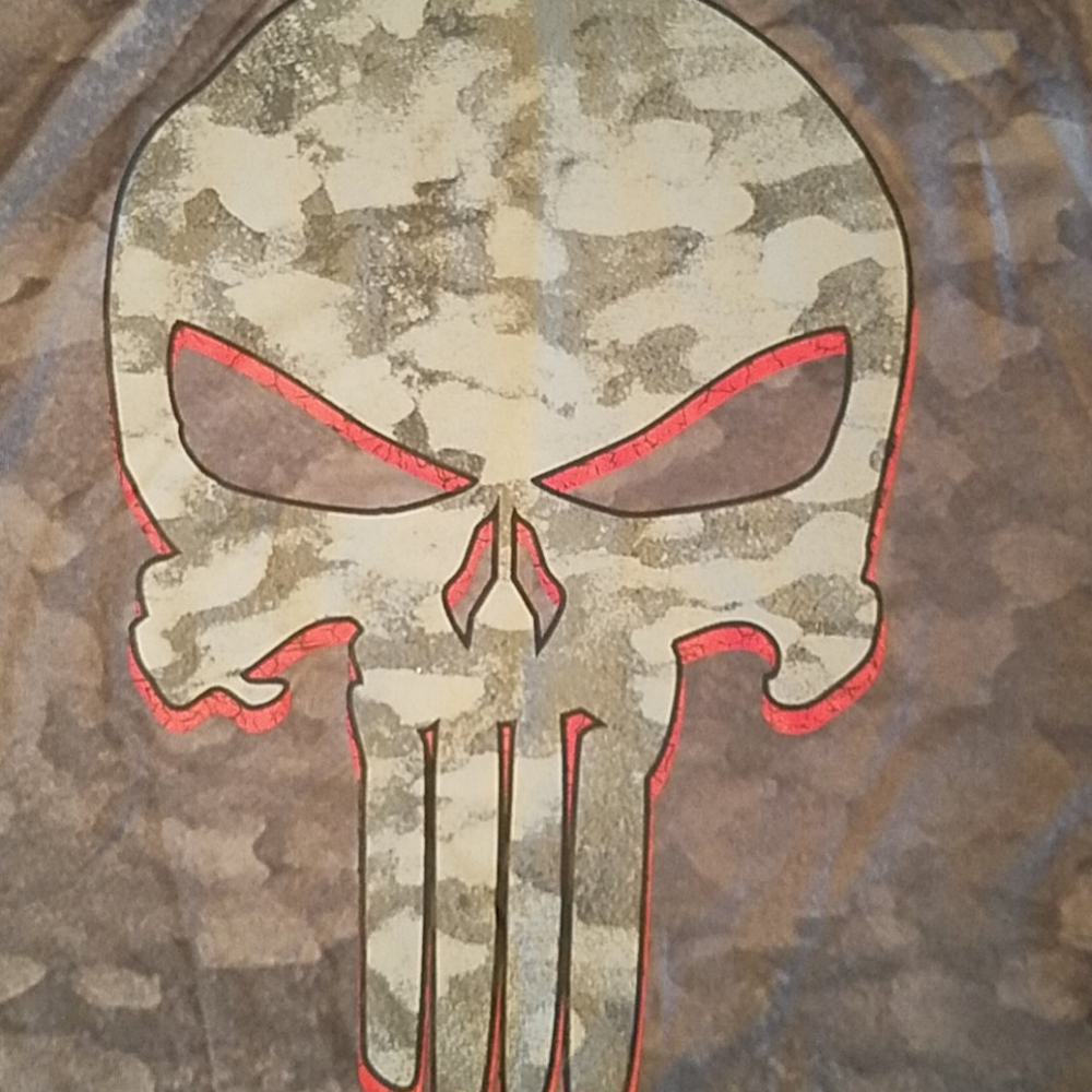Marvel Shirt, Size Med - Picture 2 of 5